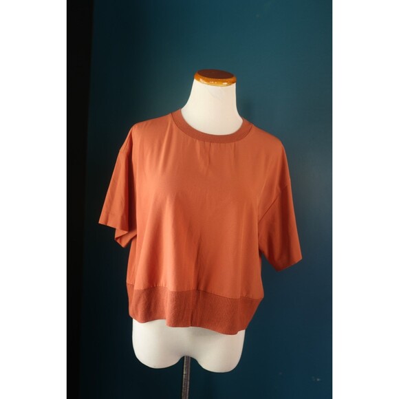 Athleta Zephyr Lightweight Short Sleeve Crew Neck Crop Top Burnt Orange Small - Picture 1 of 8